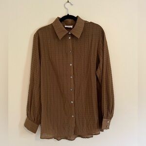 4/$25 ANDREE BY UNIT Women Brown ButtonUp Shirt Seersucker Textured Boho Granola